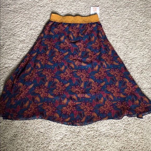 LuLaRoe Dresses & Skirts - LULAROE LOLA XS SKIRT NEVER WORN